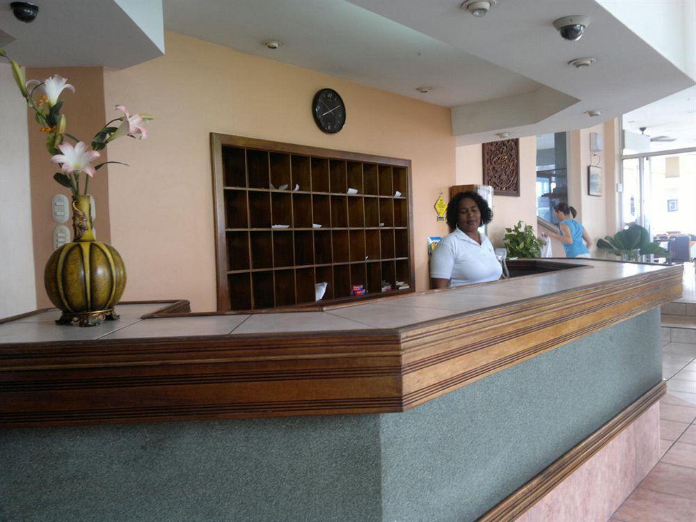Park Hotel Puerto Limon Exterior photo